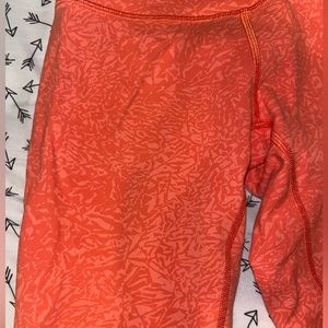Lululemon wunder trains orange print